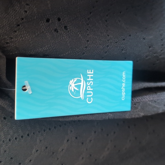 NWT Cupshe Black Eyelet Tank - Picture 4 of 6